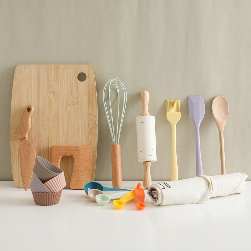 Montessori Kids Play Kitchen S - Kitchen Gadgets Kids บทวิจารณ์และราคา